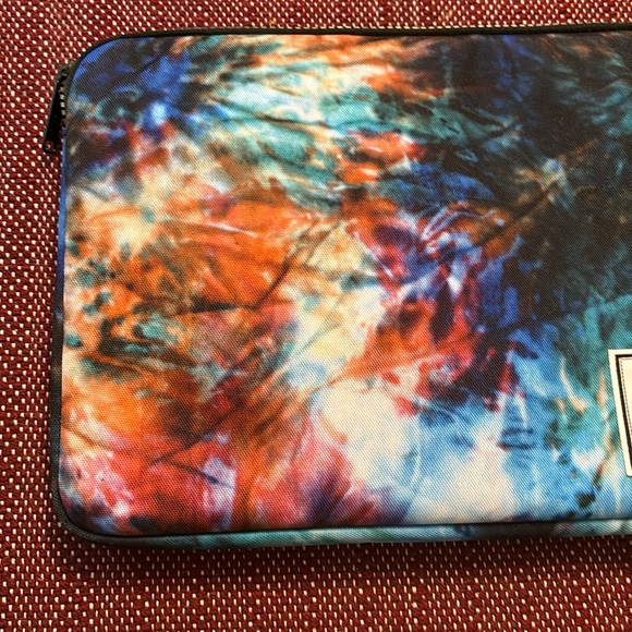 NWOT Herschel Anchor Laptop Sleeve Summer Tie Dye - Picture 4 of 7